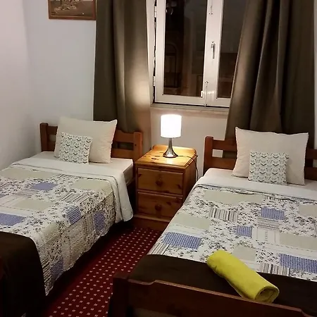 15 Hostal *
